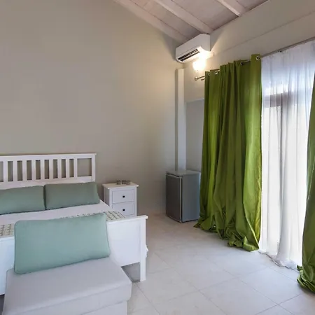 Nv Seafront Av Apartament *